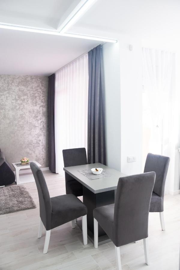 Gala Residence In Oradea Extérieur photo